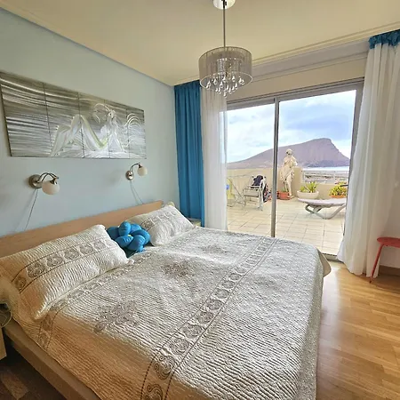 Vista Roja With Ocean View Apartment